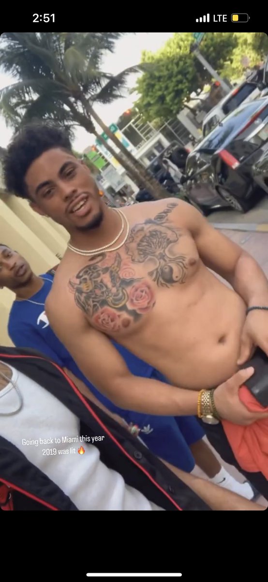 DerriusLoving's tweet photo. Throwback Miami spring break 2k19 https://t.co/OojISuMvnS