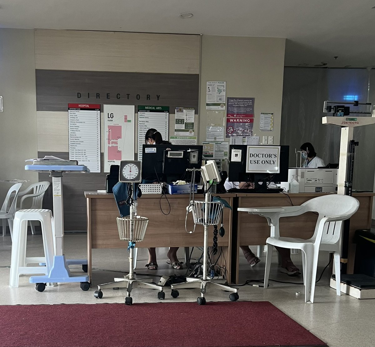 credocleo's tweet photo. I effin’ hate this place https://t.co/pDeXZykIYo