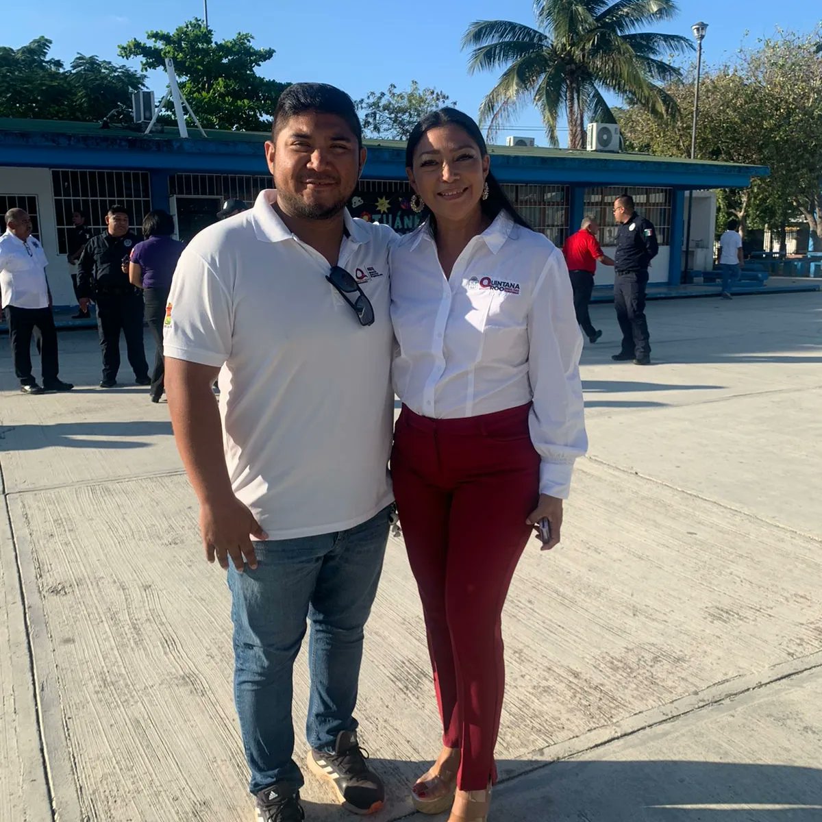 mjsb00's tweet photo. Los servicios educativos zona norte presente en la Escuela secundaria general #20 “José Martín “ cerrando el programa de talleres y actividades para una vida mejor, que lleva a cabo la policia en conjunto con la SEQ, buscando que los jovenes comprendan la importancia de cuidarse https://t.co/yIEYIDj7NJ