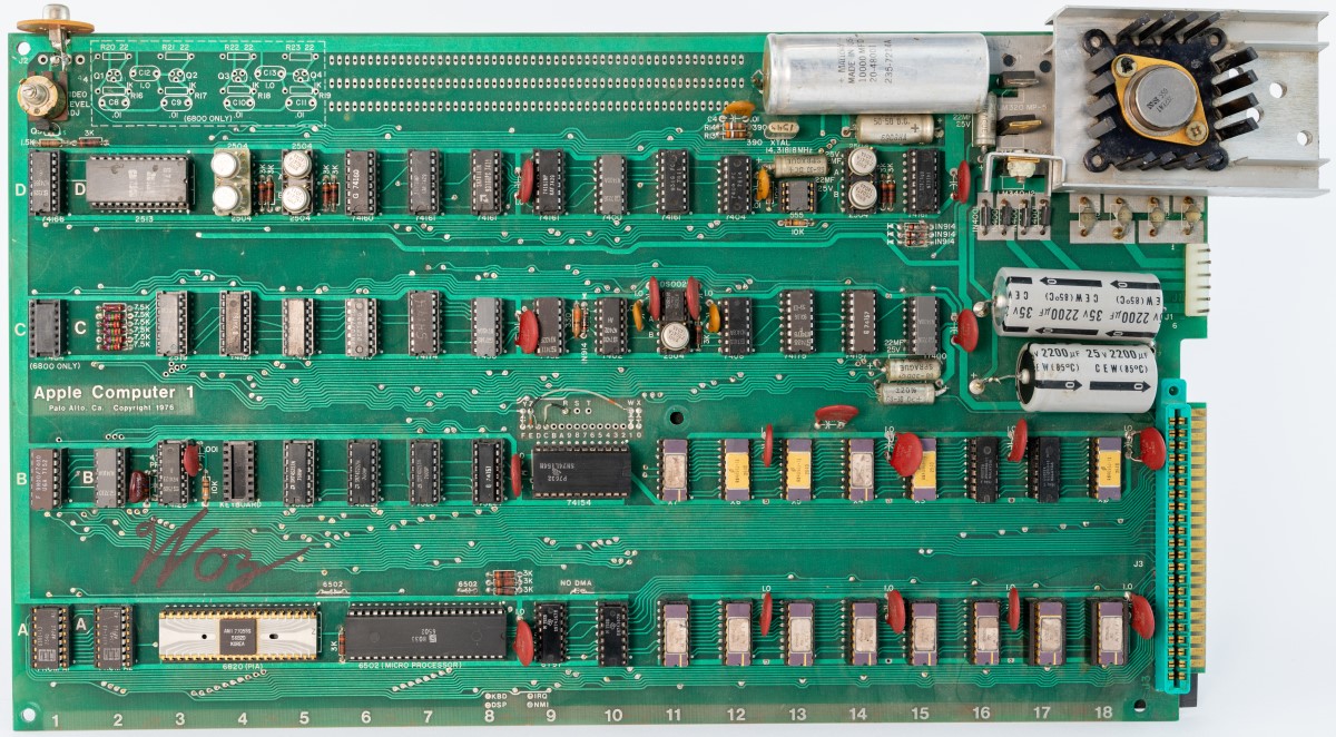 Apple1Registry's tweet photo. Another Apple-1 was found recently and for this Apple-1 I flew to the Bay Area. https://t.co/bM3Q5fJdf4
I visited Stanford University, talked to a professor, visited Daniel Kottke and the owners of the Apple-1, visited Apple Park and met Woz and his wife for dinner. https://t.co/zxexssI6rQ