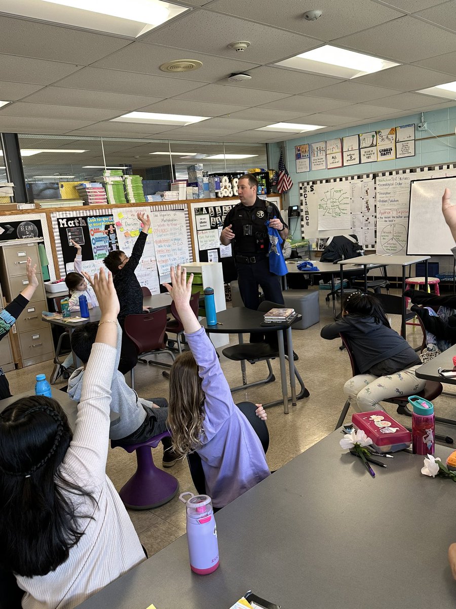 Mrs. Olsen tweet media