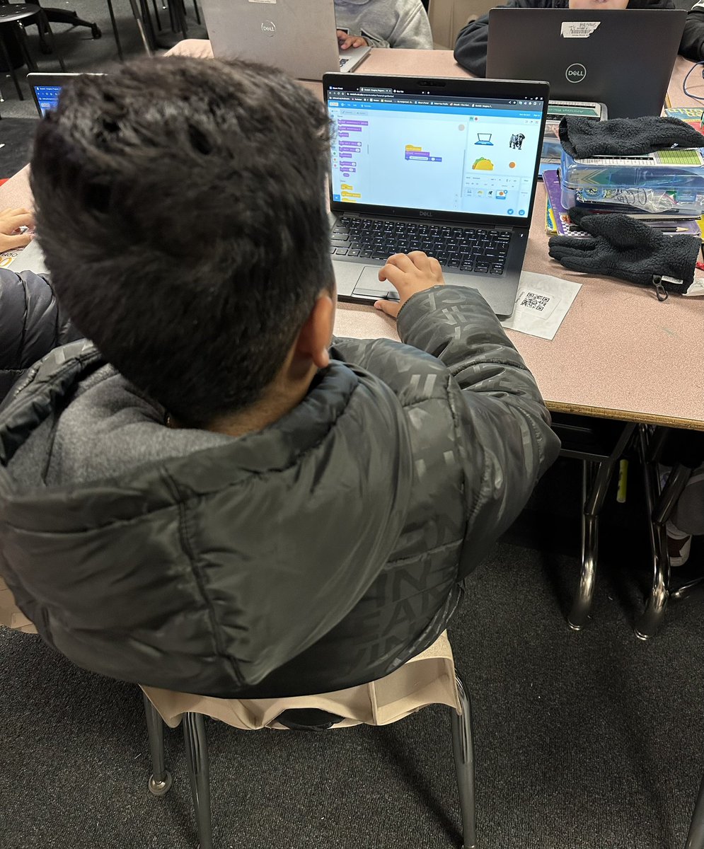 👩🏾💻 tweet media