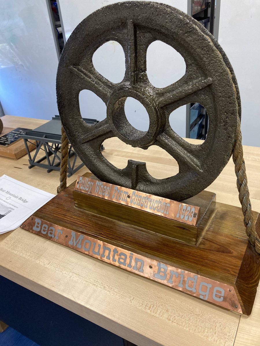 hawksSTEAM's tweet photo. Centennial of the BMB presentation by local historian Frank Goderre!  Bring on the time capsule! #100years #BMB #livinghistory #PeekskillPRIDE #hillcresthawks #engineeringisawesome https://t.co/FOWPpDn27t
