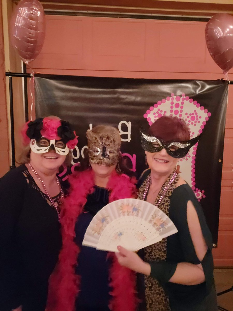 BootBoogieBabes's tweet photo. We LOVE a good social 💖 
Thanks for dancing with us #LasCruces 
#BootCampSocial #B3BootCamps https://t.co/rHjnWI5dhu