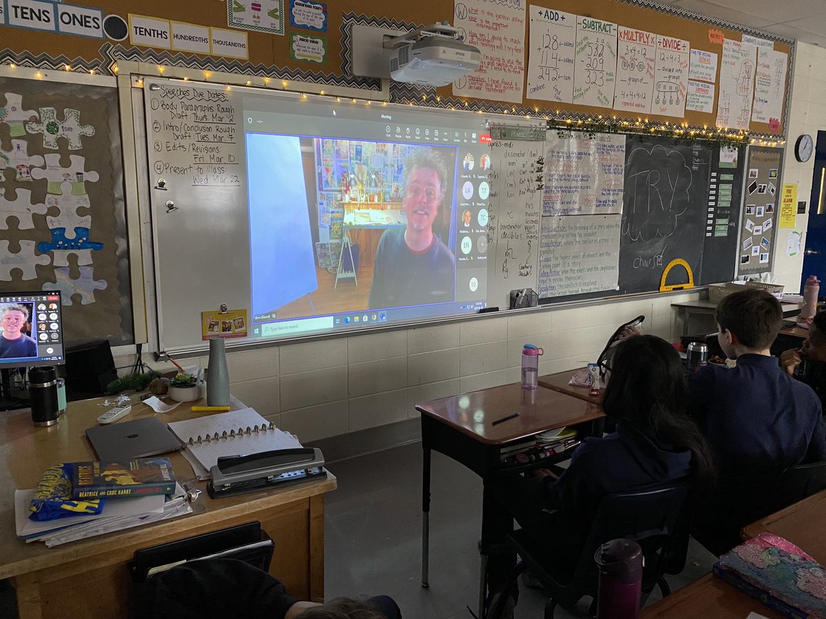 ecobrien6's tweet photo. Merci beaucoup à Dom Pelletier d’avoir partager votre expertise comme artiste et auteur! It was great to hear about how you create your graphic novels and practice drawing our own cartoons 🖍️ @stjsces https://t.co/wWPwmhSUvK