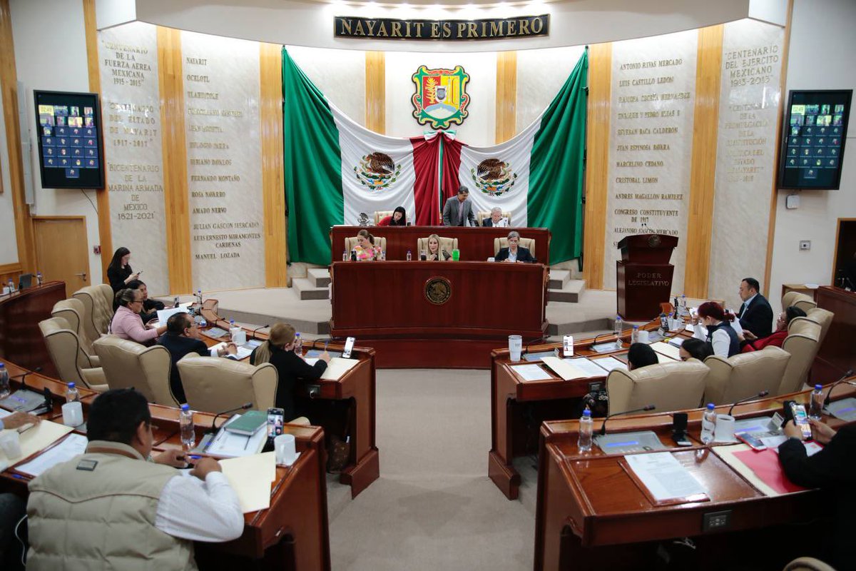 El diputado Aristeo Preciado Mayorga presenta en Sesión Pública Ordinaria la iniciativa para reformar la Ley de Derechos y Cultura Indígena del Estado de Nayarit, en materia de derecho a la educación inicial. 

#VocesQueTransforman