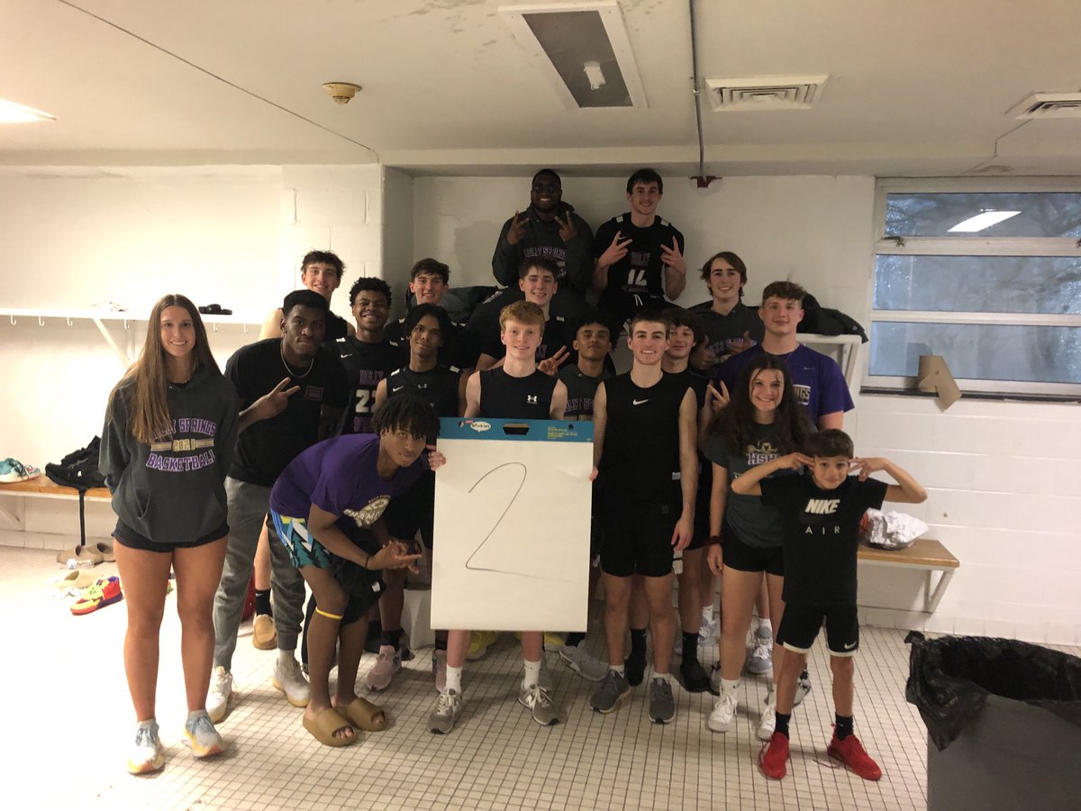 SpringsTime tweet media