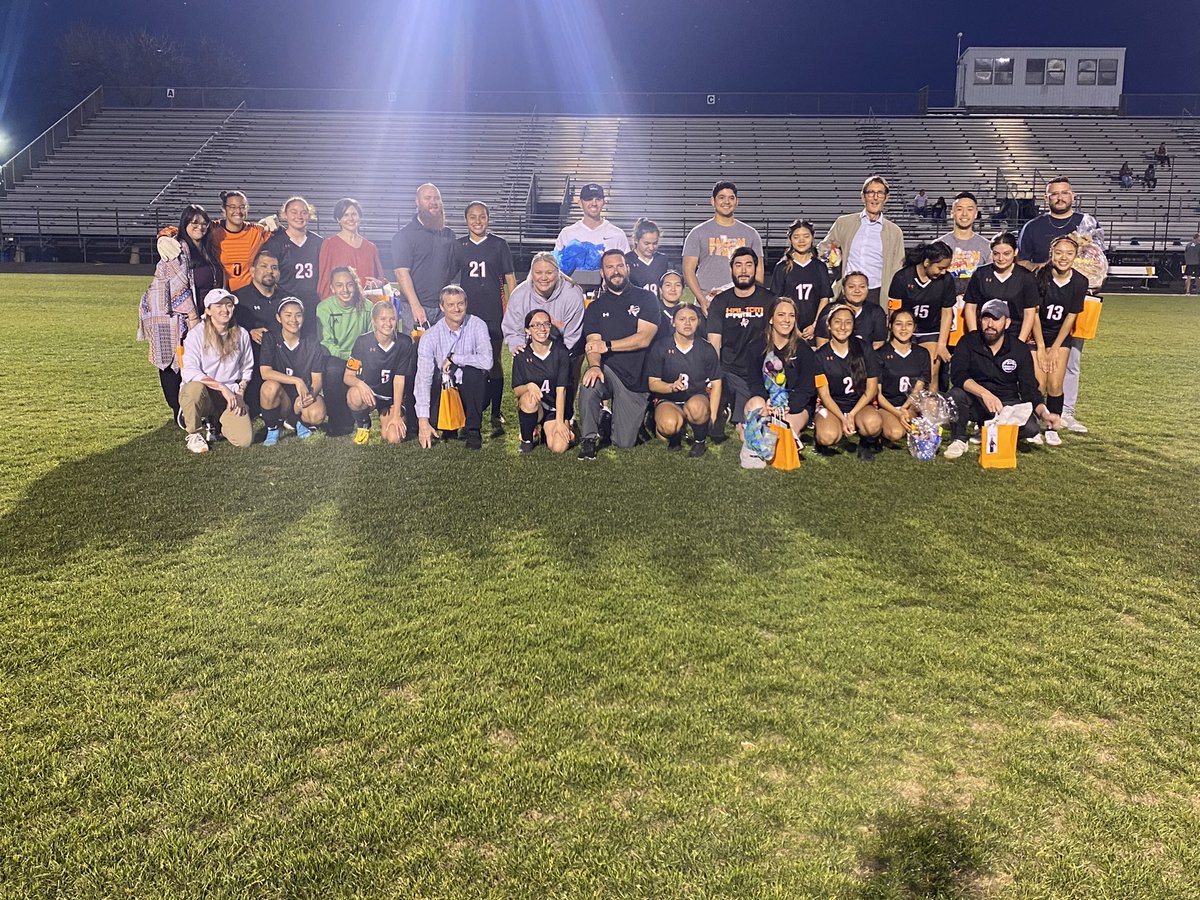 LadyBuff_Soccer's tweet photo. Teacher Appreciation Night! https://t.co/yBGRMr8jOW