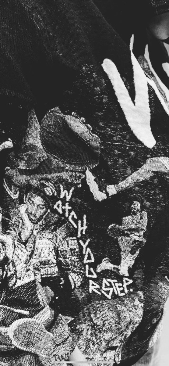 yaddsterr's tweet image. Kobe tapestry hoodie dropping 3/3 @ 12pm EST. 

watchyourstep.co

Random Retweet will be entered to win it for free