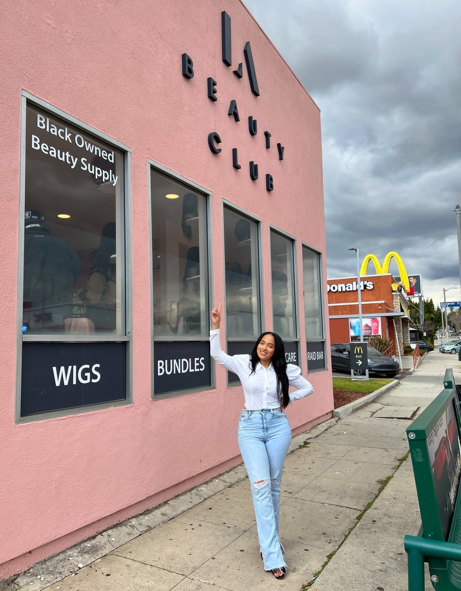 Alien Superstar tweet media