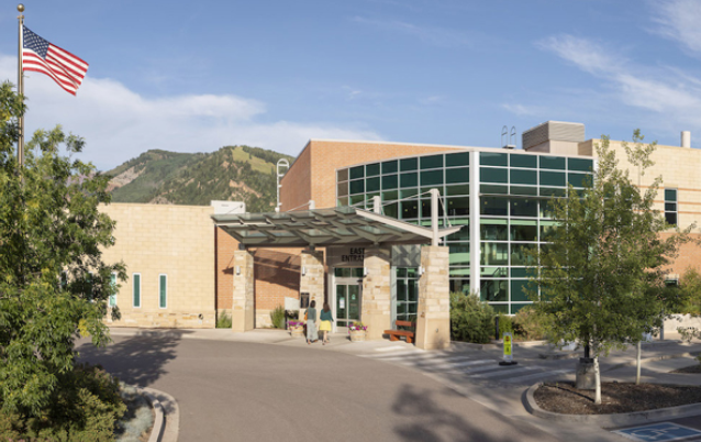 #ResearchMatters We are proud to provide evidence-based medicine to the Roaring Fork Valley at the Aspen @SteadmanClinic location. “We commit access to the excellent care,” said Dr. @marcphilippon of @SteadmanClinic and co-chair of @SPRIVail https://t.co/NlfDhMJ8aU https://t.co/cXfBaNwI2C