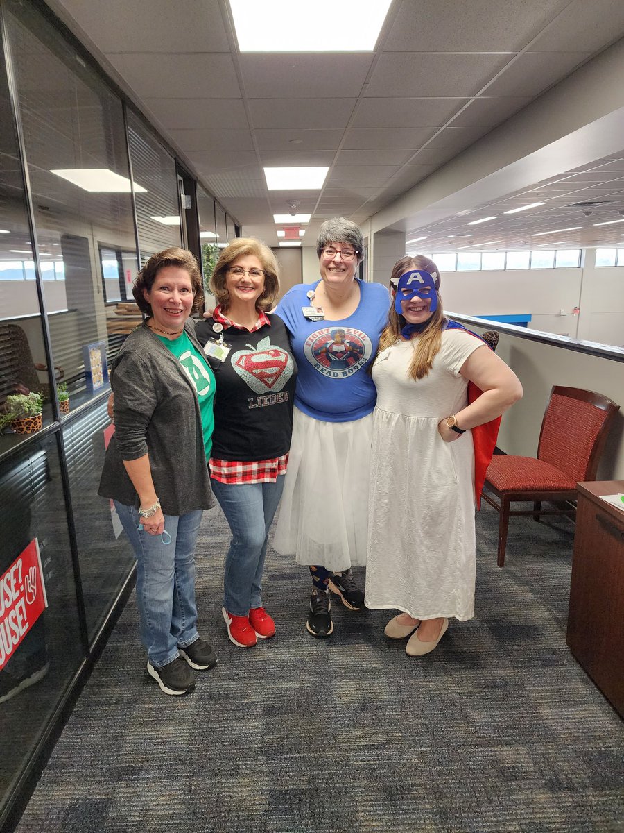 LeopardLibrary's tweet photo. What a SUPER(hero) day!! I love that our @CFISDLieder @dinah_mcmichael isn't afraid to be a little silly on the morning announcements! It's such a great way to start the day! #ZoomFun #ReadingGivesYouSuperpowers #ReadAcrossAmerica @CyFairISD https://t.co/2JvC8xsV02