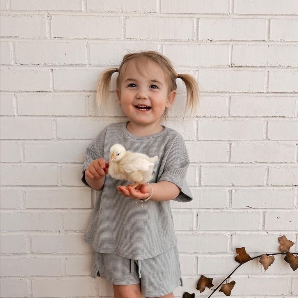 whyandwhale's tweet photo. 🐥 Sometimes all you need is an #adorableKid with a #CuteAnimal to brighten up your day!⁣⁣ 🐥⁣
⁣
Introducing the newest additions to our collection of children’s wear. We've sourced  the perfect combination of comfort and style. Get your little one… https://t.co/UfdeJekJF1 https://t.co/frnDJH1OX2