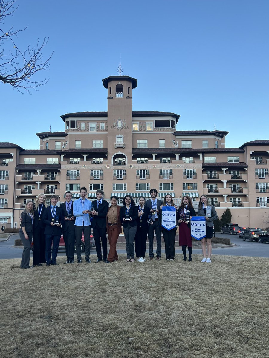 phsmustangs's tweet photo. Congrats to the @PondoDeca rock ⭐️ stars for representing the Mustangs with class and competitiveness! Hard work pays off! Pondo proud! @CHSAA @dcsdk12 #StateChamps #Back2Back #Broadmoor #ColoradoDeca https://t.co/mo1s4DE7TS