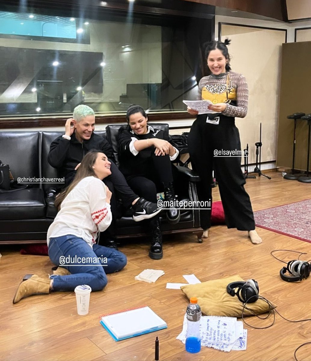 Como se ríen juntos 🥹🤭 faltas vos <a href="/Anahi/">Anahi</a> 💙🙏