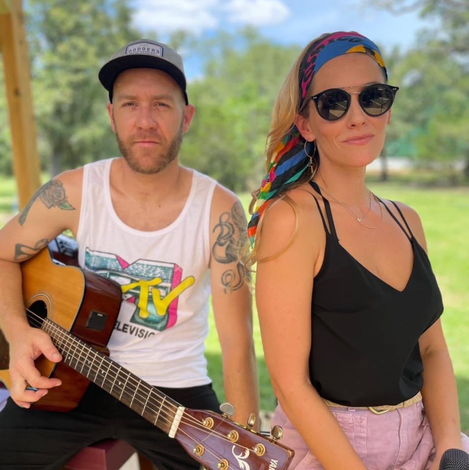 Les cousins will be performing on Sunday March 5th from 2-5 pm at Busted Oak Cellars. We have special hours that day. We are open 12-6. Come out and enjoy the beautiful country air.
@exploreroundtop