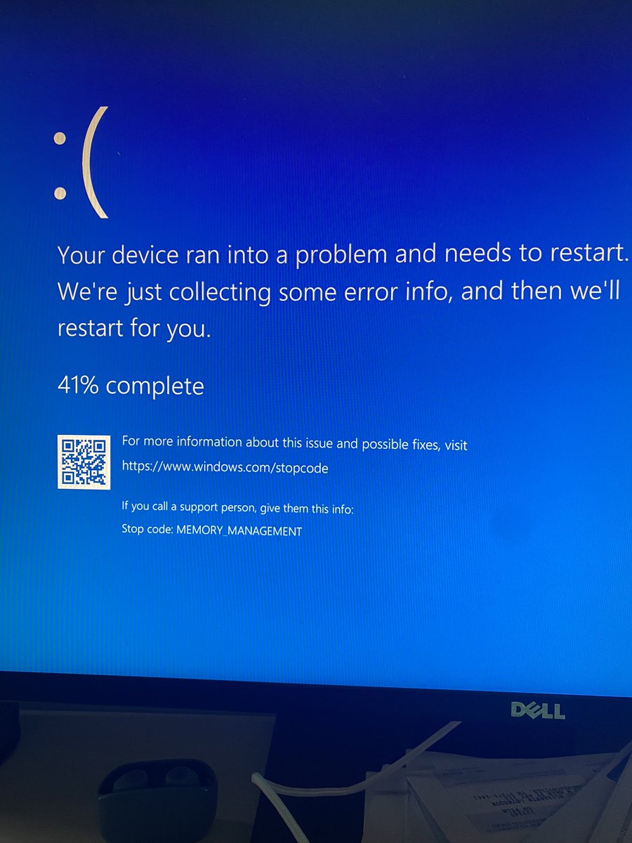 levvabby's tweet photo. me to my computer https://t.co/rIrZ0JK9am