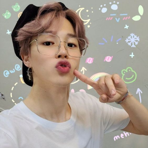 #ARMYColombia, recuerden que contamos con masivo de #FACE_Jimin, hay plazo de llenar el formulario hasta el 19/03 y de asegurar tu album con el 70% del valor hasta el 20/03 a las 5 pm

¡No te quedes sin este precioso trabajo que nos trae #Jimin!💜 Toda la info en el tweet citado