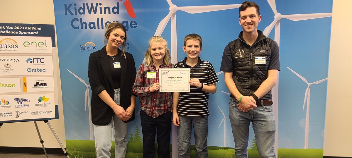 ksenergyprog's tweet image. Great job to all of our teams today! 1st place teams were The Goblins, 9-12 &amp;amp; Los Girasoles Ventosos (aka the windy sunflowers), 4-8th grade. The Windy Pickles got voted Most Artistic by their peers. Judge&apos;s Choice went to The Goblins, 9-12 &amp;amp; The WINDers, 4-8.