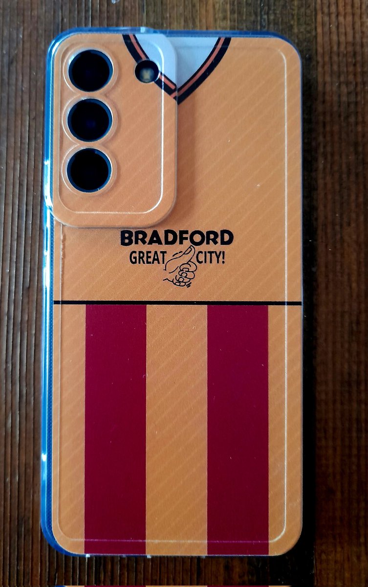 <a href="/nostalgiacases/">Nostalgia.co.uk</a> Surely the only person in Australia rocking this 🔥