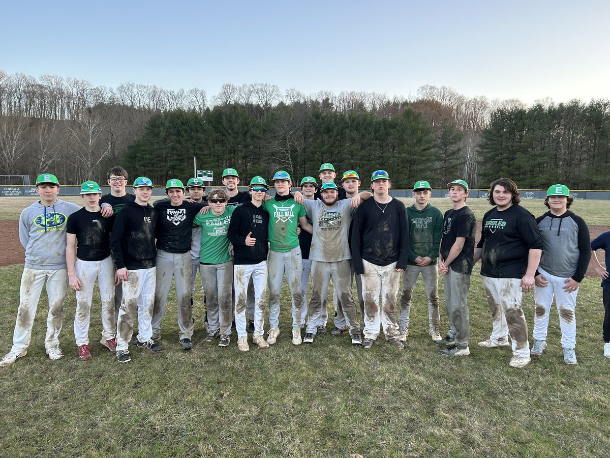 EHS__Baseball's tweet photo. It was a good practice. #dirtbags https://t.co/duRqhvJr1r