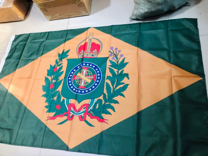 Von Regium - A Bandeira Imperial do Brasil possui muitos
