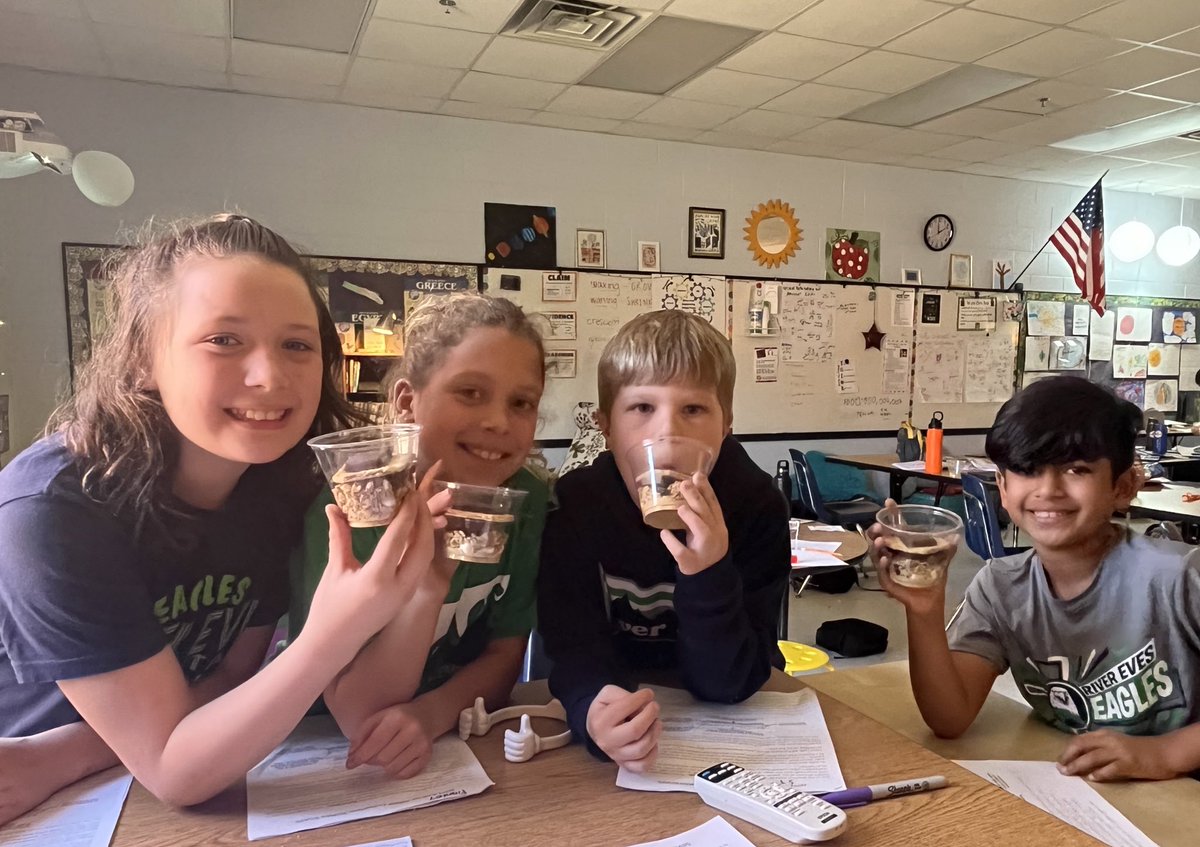 Lizzie Fragale tweet media