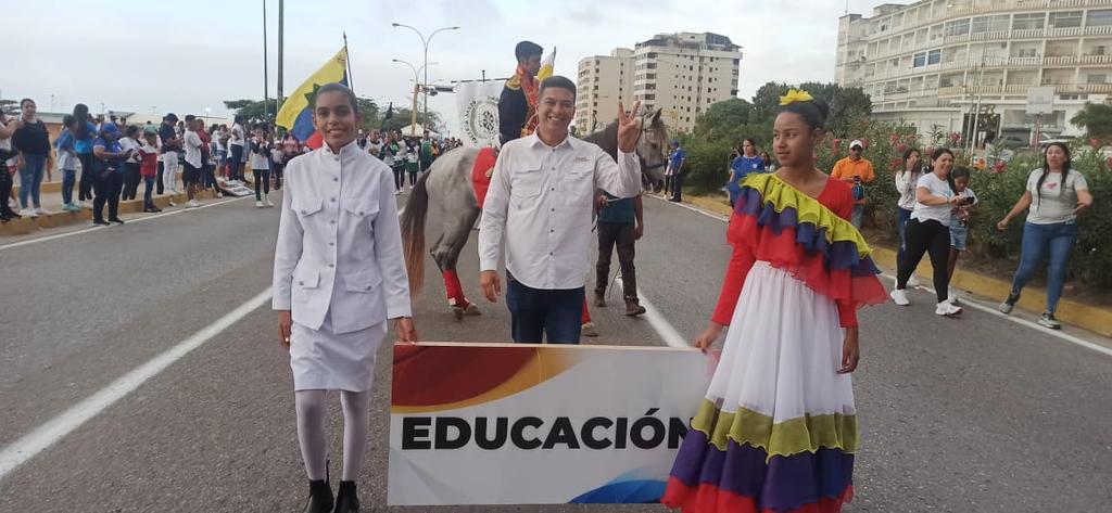 Centro de Desarrollo Calidad Educativa La Guaira tweet media