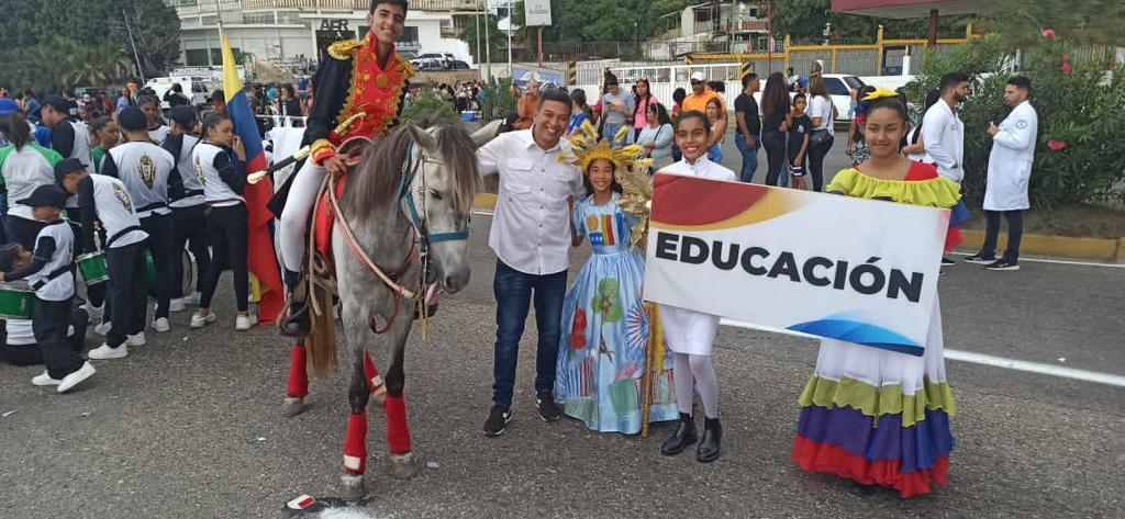 Centro de Desarrollo Calidad Educativa La Guaira tweet media