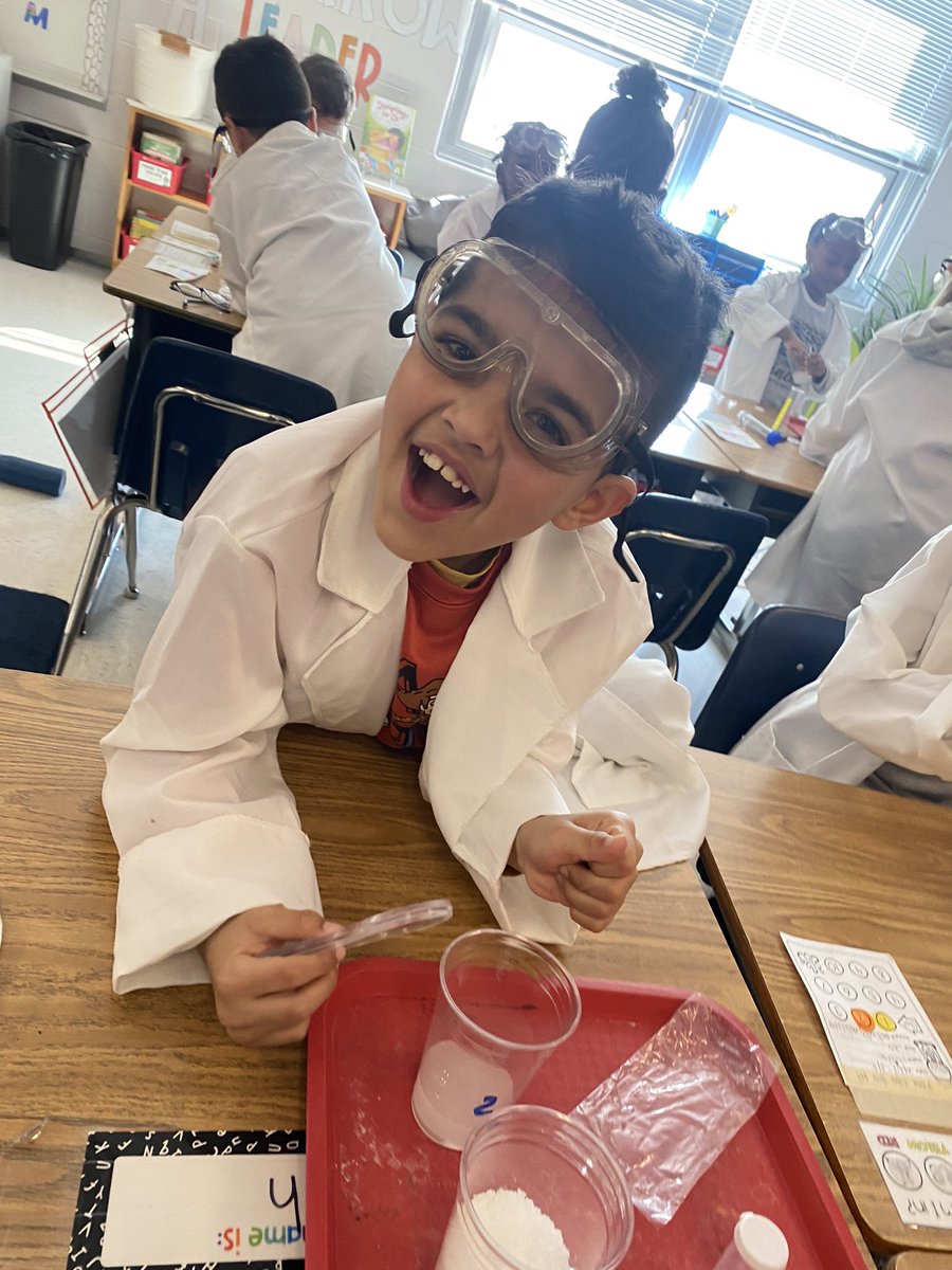 fbessteam1's tweet photo. Our second graders in Ms. Opar's class used their Portrait of a Graduate communicator skills to share the results of their STEAM lab matter and chemistry investigation. We looked at solids, liquids and observed changes. #DoDEAgrant @dodeagrants @FcpsPOGPOL @FtBelvoirES https://t.co/aGblaltL1h