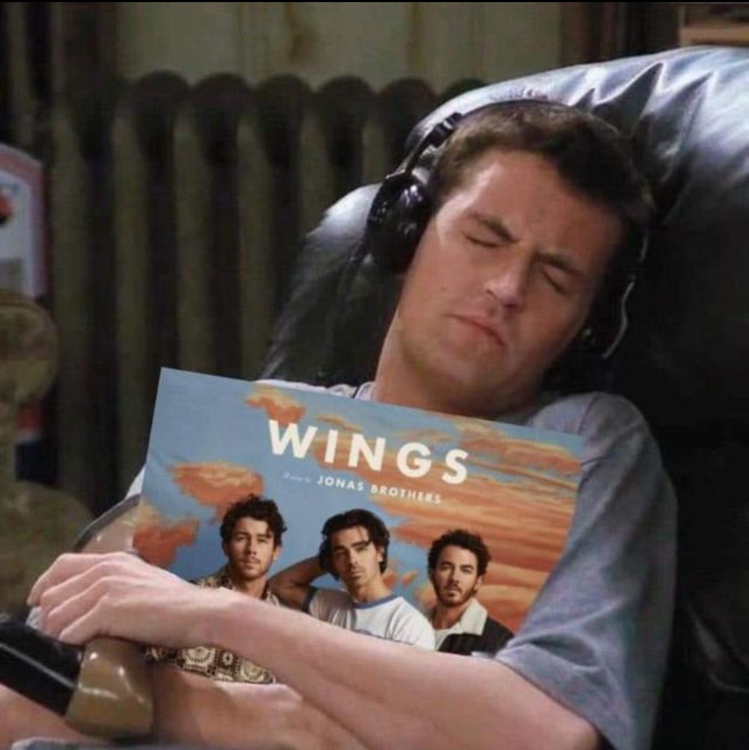 Val_JoBros's tweet photo. Yo de aquí a mayo:

#jonatic #JonasComebackDay https://t.co/vbXeGRhsQX
