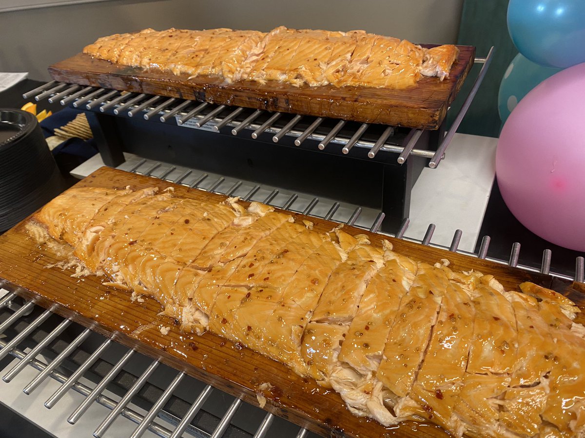 ChefChrisRajner's tweet image. We had a spectacular “Bar Crawl” themed #FamilyNight @LakesOfSylvania We had six stations spread through the campus each with its own themed appetizers and specialty cocktail! @TrilogyLiving #TheTrilogyDifference #CSS #HighFives