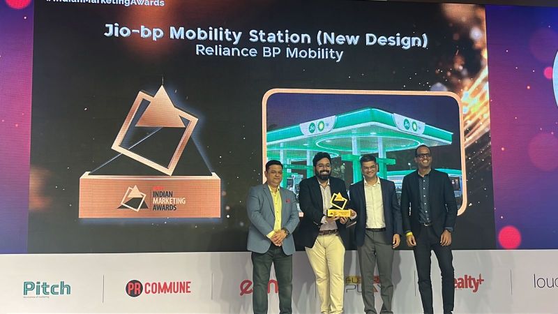 Jio-bp (Reliance BP Mobility Limited), wins the Gold award at the 9th #IndianMarketingAwards 👏 #e4mawards #marketingawards