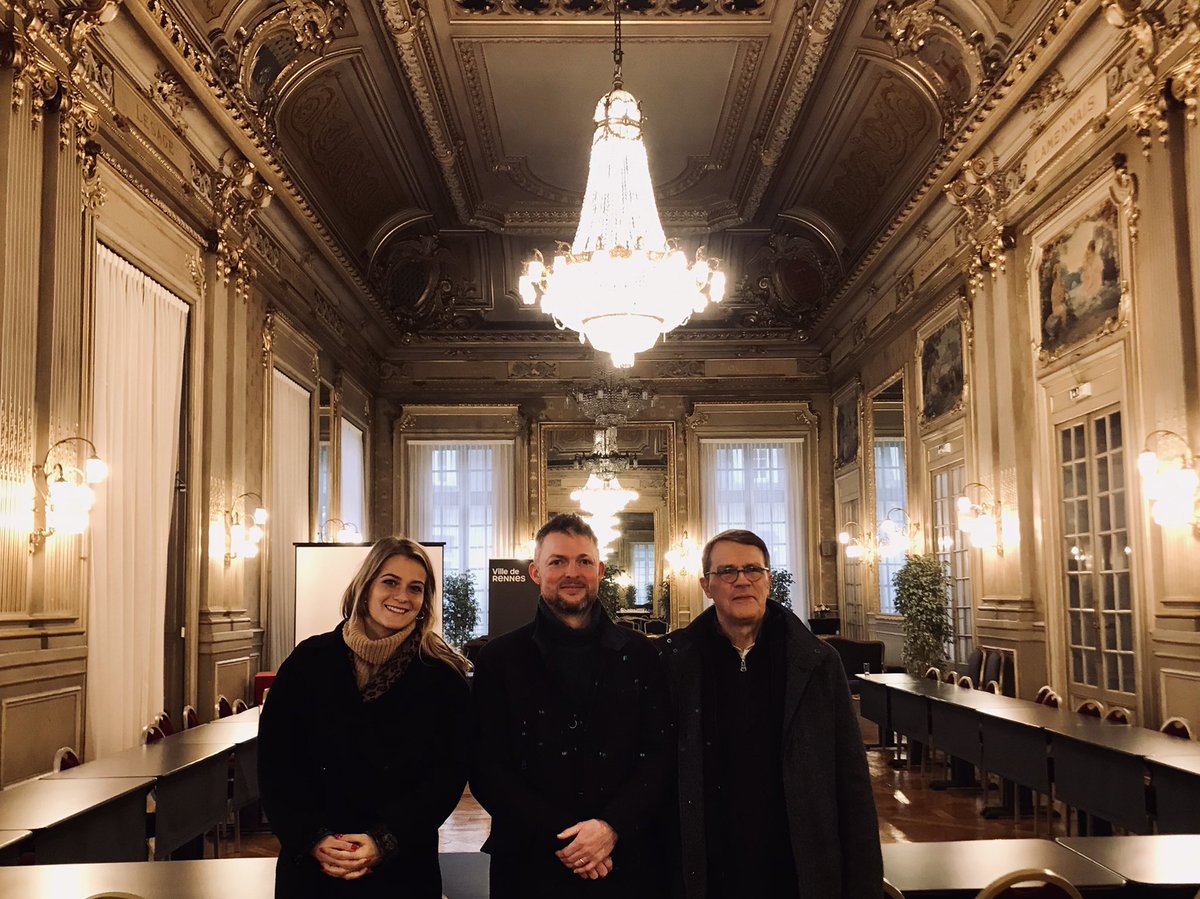 ArnaudStephan's tweet photo. Accueil à @metropolerennes de @pbloche adjoint à la Maire de @Paris chargé de l'éducation, de la #petiteenfance & des familles accompagné de @Celine_Hervieu conseillère déléguée en charge de la petite enfance.
Visite de l’Edulab Pasteur puis du Pôle éducatif Simone Veil.
#rfve https://t.co/SSzDwHla6c