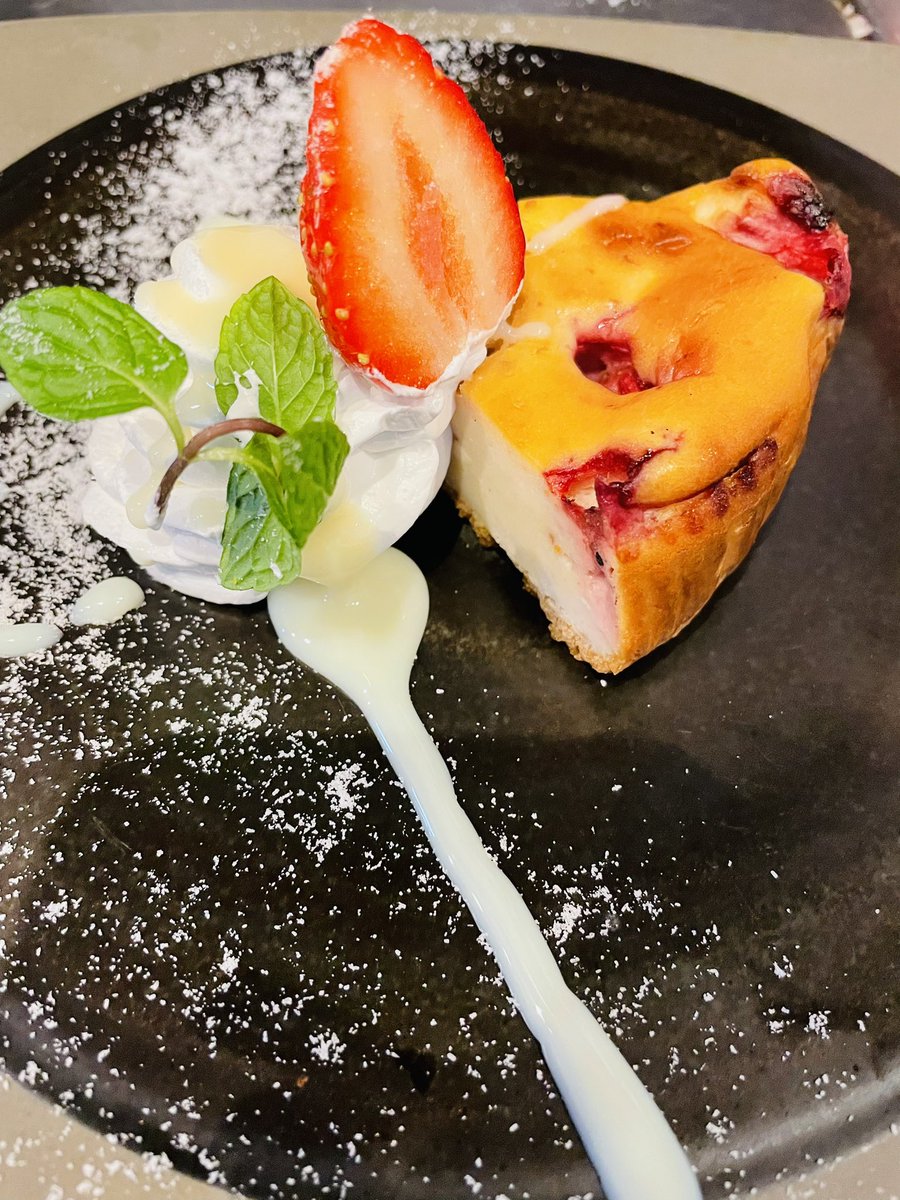 シドミドさん tweet media