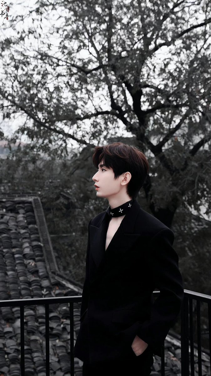 IRENE77__'s tweet photo. 果果们求呼呼
#chengyiLANVINfw23
#chengyi
#parisfashionweek https://t.co/CueqSJGMln