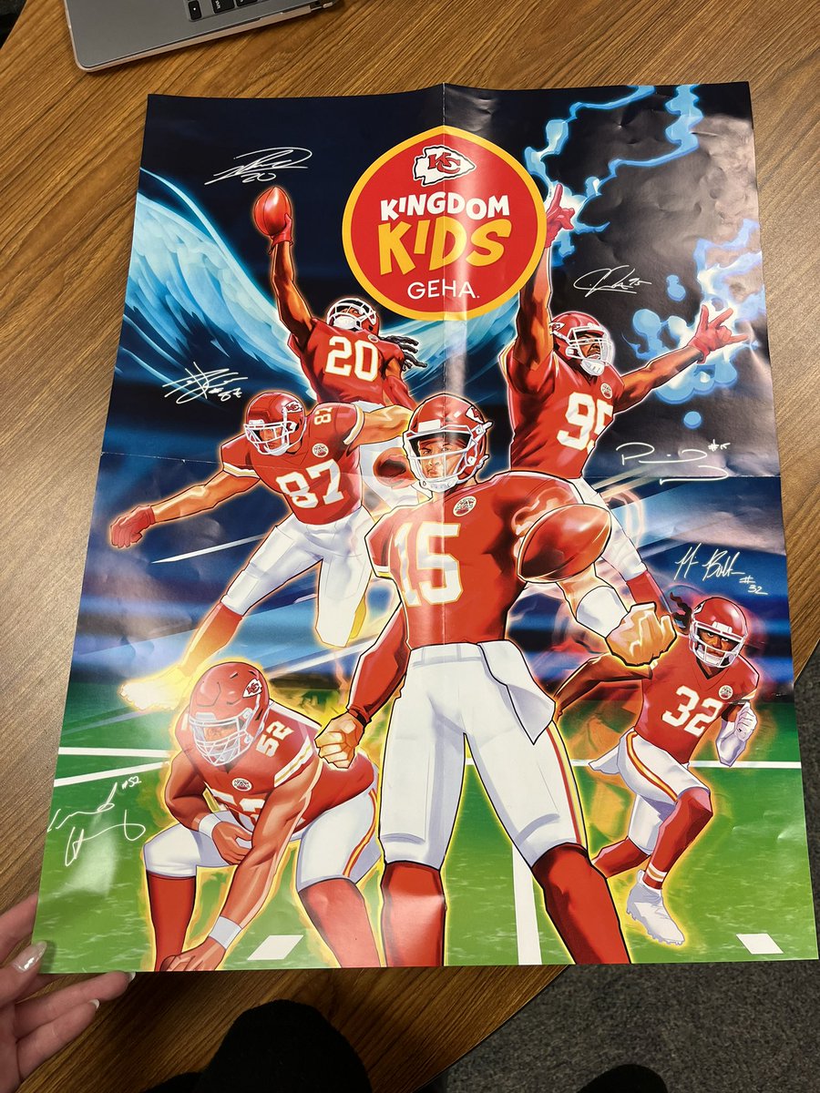 Amber Anderson tweet media