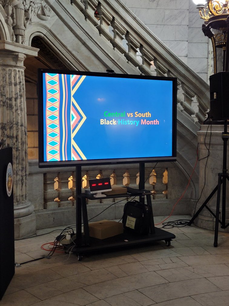LamonicaMciver's tweet photo. Congratulations to The Southward Councilman Patrick Council who won the Black History Trivia Game Tonight {Central VS South}
We had a blast!
Next up jeopardy for Women’s History Month! Get Ready! Central VS South Pt. II
#ThisIsNewark #OneNewark #OneCity https://t.co/i3rmPzlT1U