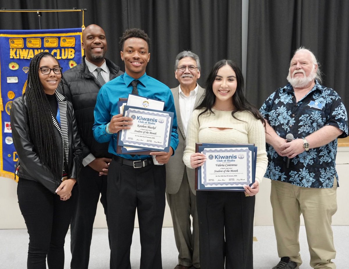 🎉🏆 Let’s hear it for the Students of the Month! The Kiwanis Club of Rialto handed out SOTM awards for Oct. and Jan. to students at Carter, Eisenhower, Milor &amp; Rialto HS tonight. 

Congrats! Great work students!