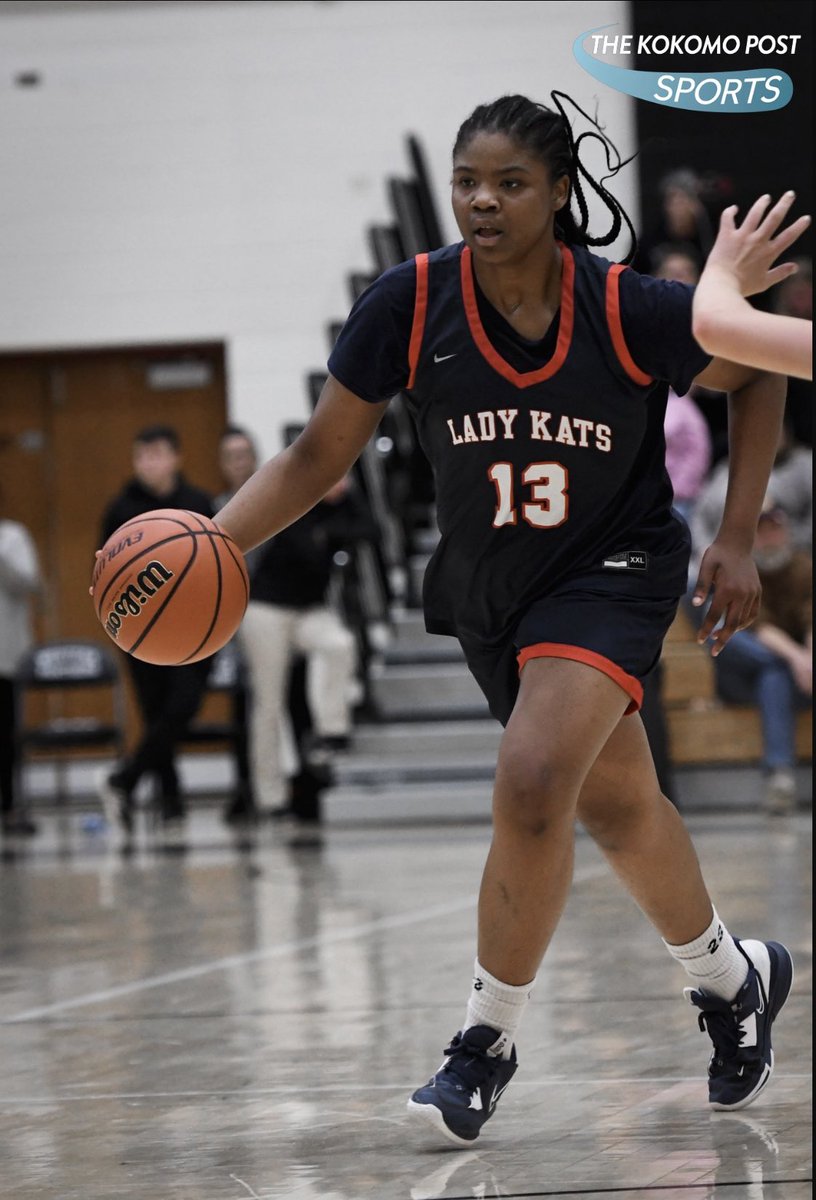 Congrats to junior, <a href="/elliott_aijia/">Aijia Elliott</a>, on being named IBCA underclass all-state honorable mention 🏀🤩