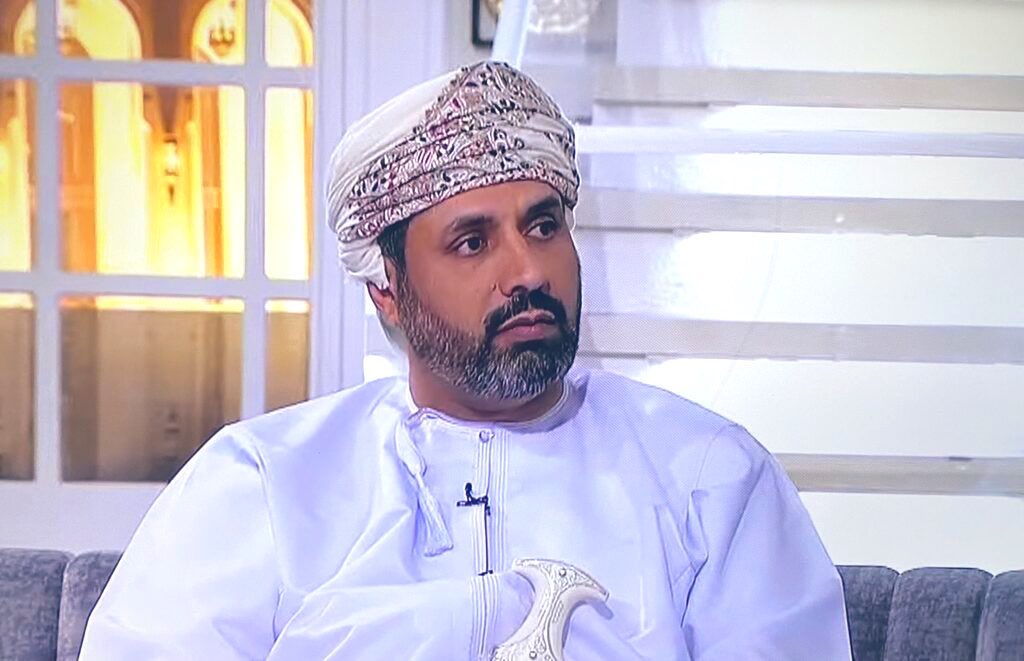 #اقاله_وزير_العمل
#مع كل صباح دعوات ناس ترتفع إلى السماء وقلوب تتضرع إلى الله بالدعاء بتوفيق ابنائهم وبناتهم من ابناء الوطن #معاليك قطار الباحثين تزاحمت به الاعداد وملفه تنوعت به المؤهلات العلمية بمختلف برامجها التعليمية ومؤسساتها  (الدولية والداخلية) فأين انت من ذلك؟