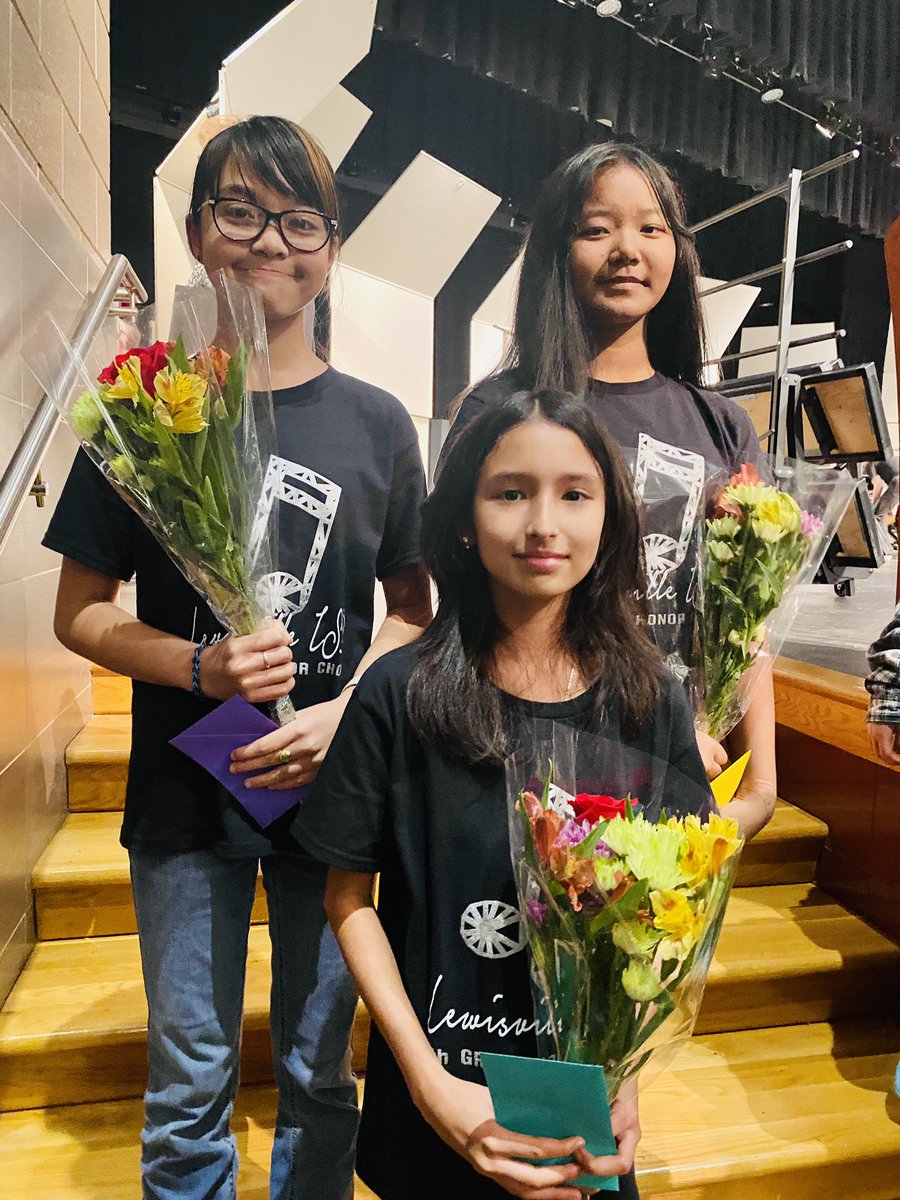vanunio's tweet photo. LISD Fifth Grade Honor Choir was amazing! Our Lakeland students were fabulous. We are so proud of them! Thank you LISD Fine Arts and Mrs. Melugin! @LakelandES @MeluginMusic ❤️💙🖤💚💛 https://t.co/x6rIykIbYd