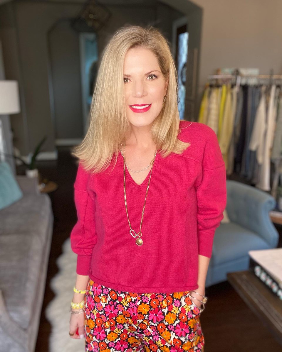 cabiclothing's tweet photo. It's easy to see why we're adding the #cabiStyleBonus to our closet! Pair them together or wear them separately for endless outfit options.
Pick up these perfect-for-spring options while you can: https://t.co/M5bKgr4Aas https://t.co/Y3HunJoVsI