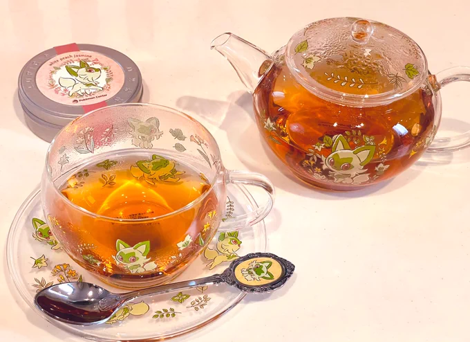 ポケモン×ルピシアコラボのニャオハのティーカップセット可愛いカップでお茶が飲めて味とビジュアルを楽しめて心が落ち着く... 