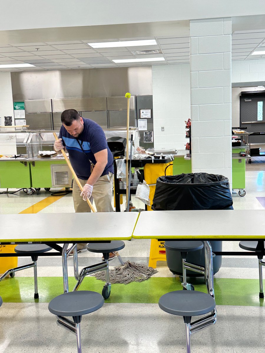 Lisl Howell tweet media