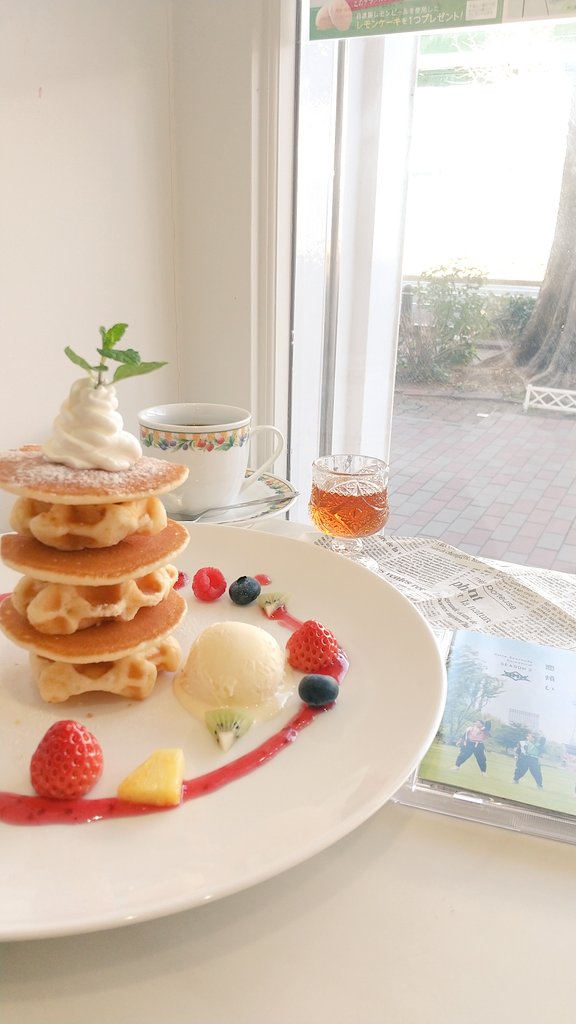 lemonyajapannew's tweet photo. ≪お知らせ≫

～🗼TOP OF TOP🗼～
『ワッフル&amp;パンケーキ タワー』
(珈琲又は紅茶付)

慌ててご来店いただいた御客様には大変申し訳ないのですがもう少し継続する事になりました。よろしくお願いいたします。

※早目に売り切れの場合もございます。予めご了承下さい。

#BMK #TOPOFTOP #大須 #檸檬屋 https://t.co/4GkhIk9lhG