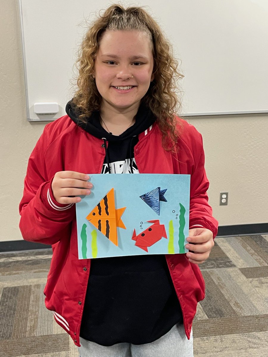 HarvestGroveVA's tweet image. Origami workshop at Harvest Grove #weareBUSD #homeschooling #independentstudy #harvestgrovevirtualacademy