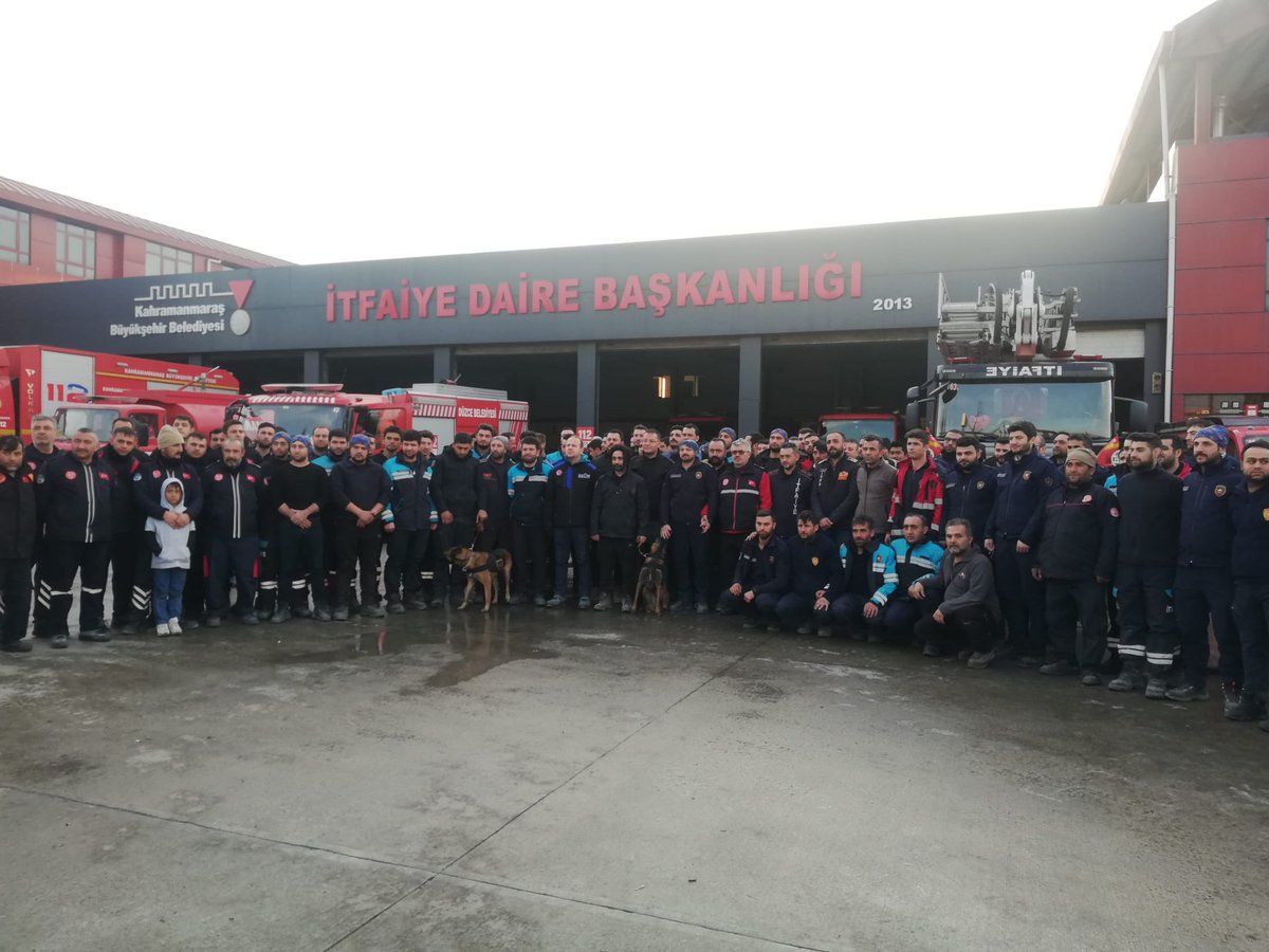 Ankara itfaiyesi ayrılırken hatıra fotoğrafı bile çekmiş...
<a href="/hayrettingng/">Hayrettin GÜNGÖR</a>