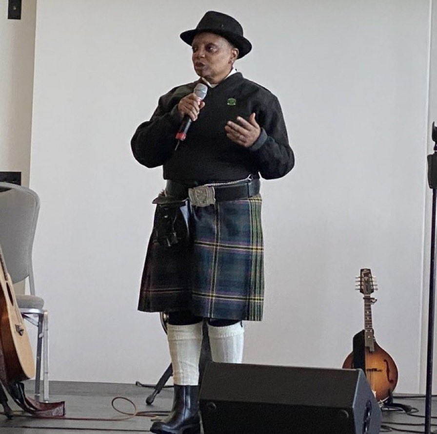 🚨 Post your favorite Lori Lightfoots while you still can 🚨