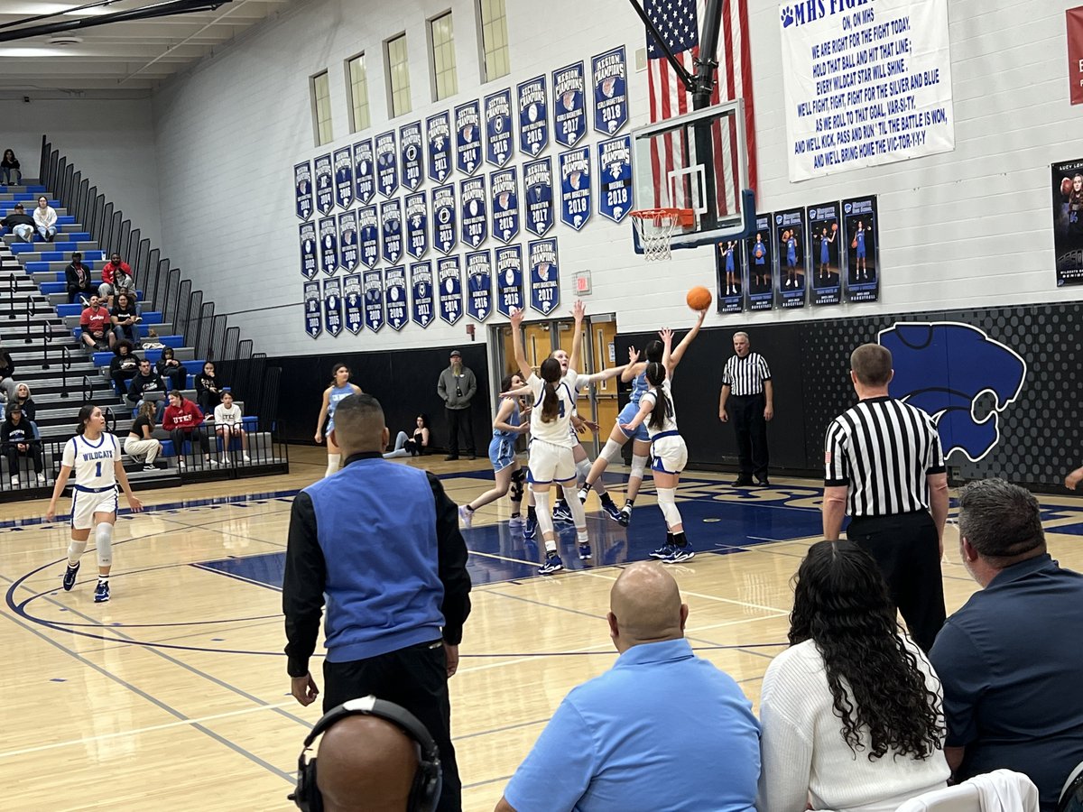 PuebloGirlsBB's tweet photo. End of 3Q
Pueblo- 35
Mesquite- 39
#4AStatePlayoffs #Final4 https://t.co/WyHy7yNKbc